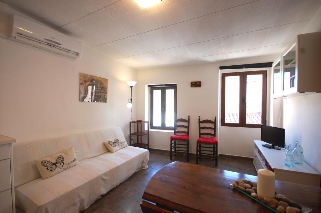 Lets Holidays Cozy Apartment 70 M. From The Beach In Tossa Tossa de Mar Exterior foto